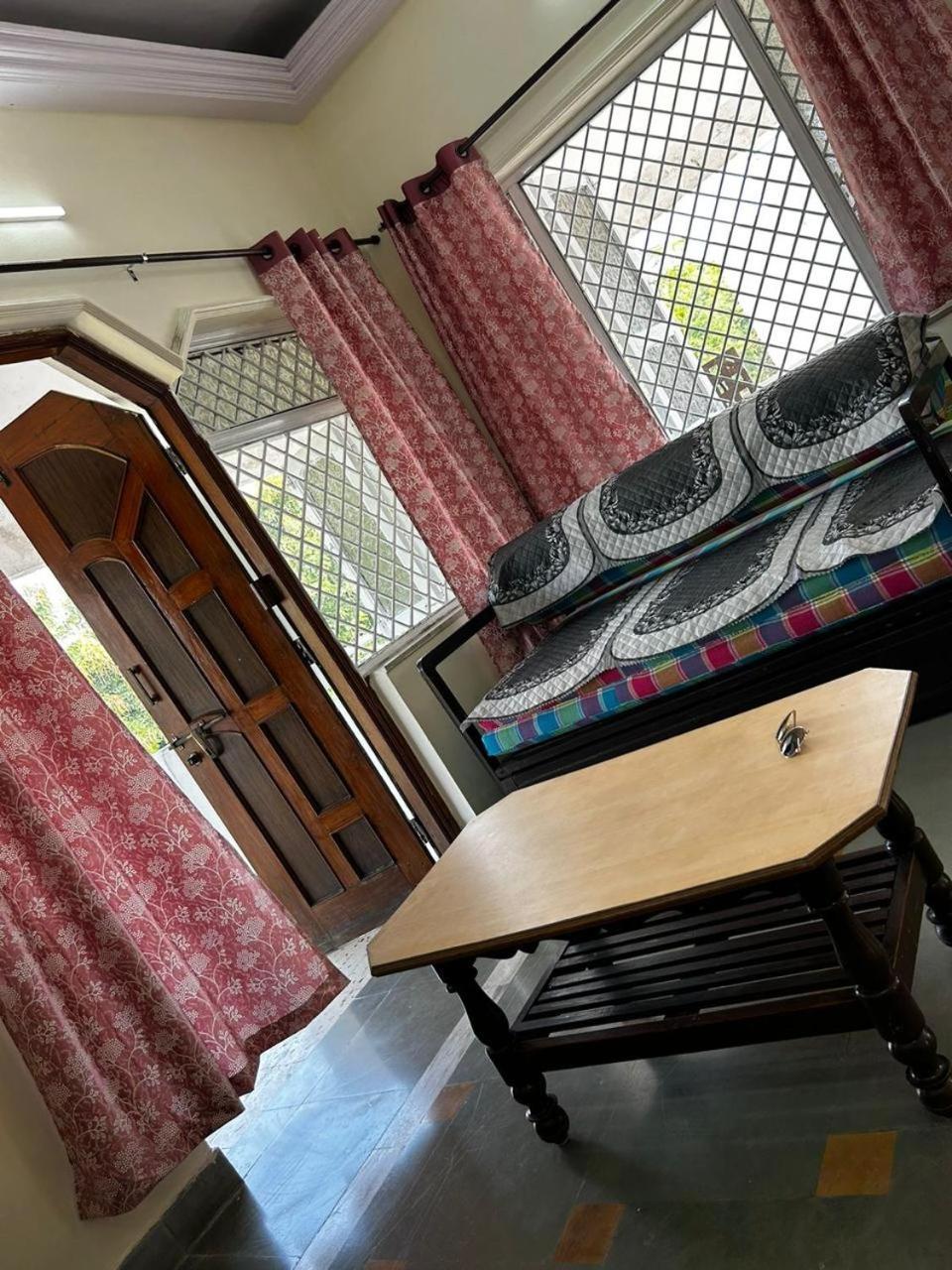 נאגפור Chandrajyoti Villa 2 Garden Facing. מראה חיצוני תמונה